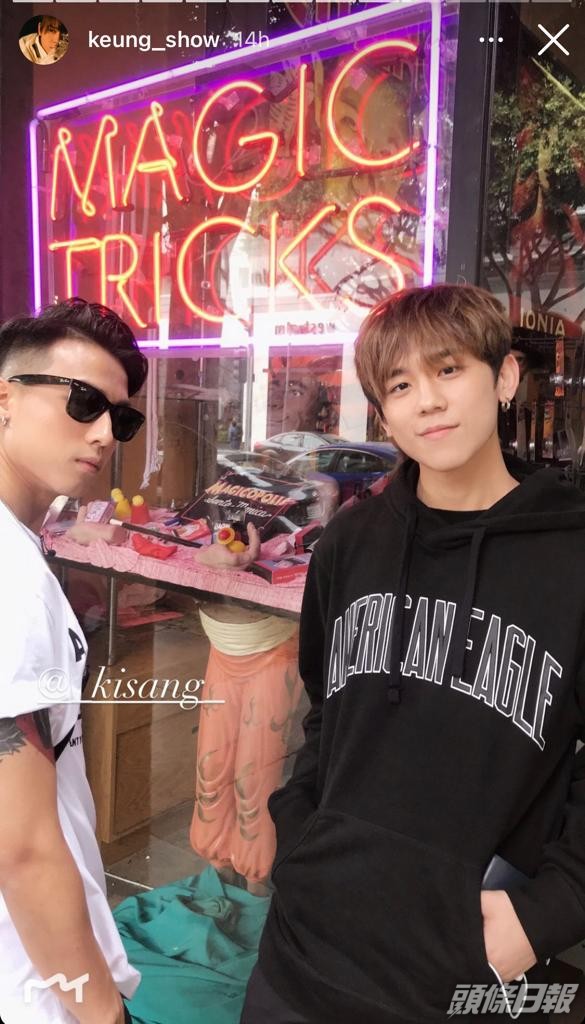 AK（左）指兩人好似key落張相內。